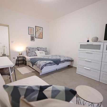 Fara No71 Apart 3 Libice nad Cidlinou Экстерьер фото