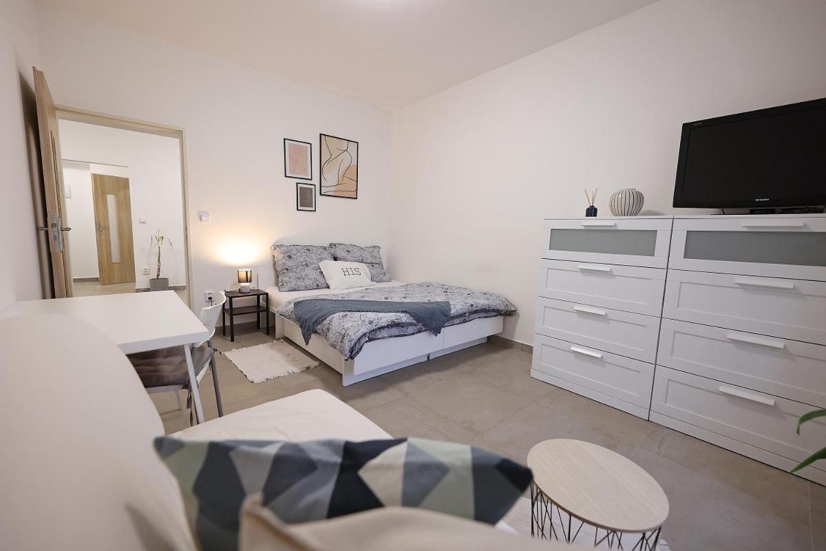 Fara No71 Apart 3 Libice nad Cidlinou Экстерьер фото